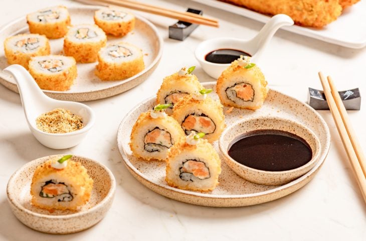 Hot roll de salmão
