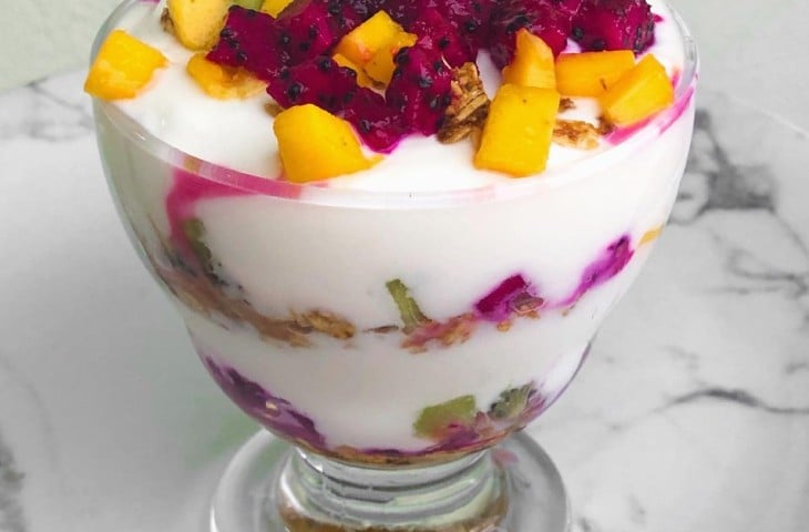 Iogurte com frutas
