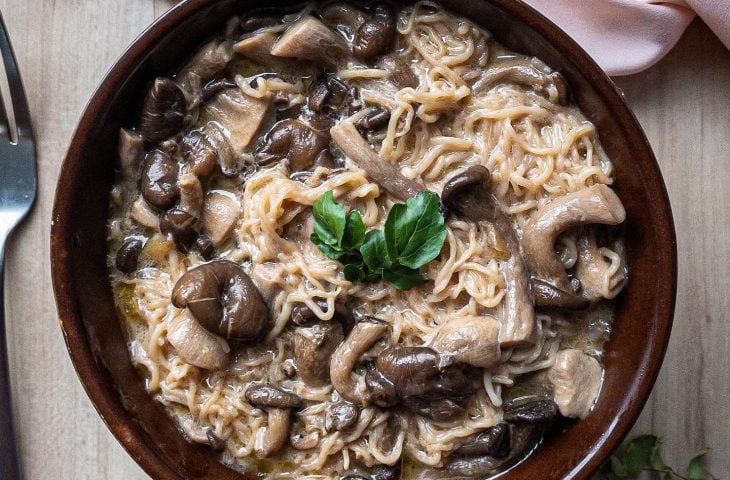 Konjac ao molho de cogumelo