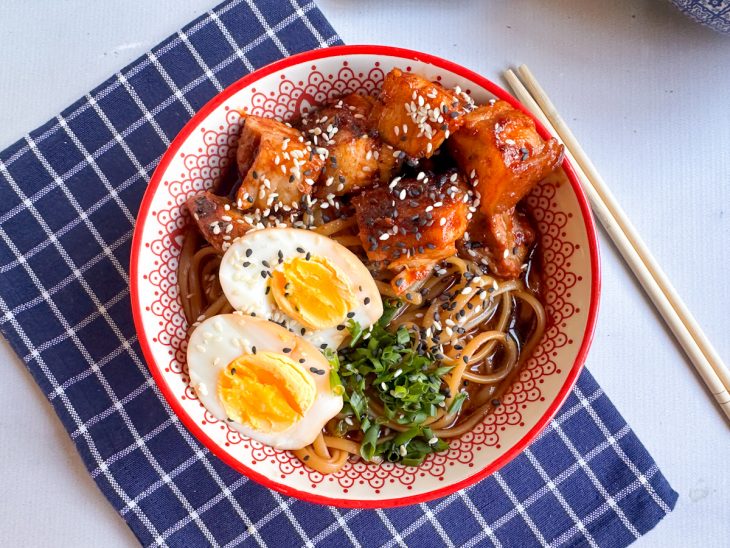 Lamen pronto e servido.