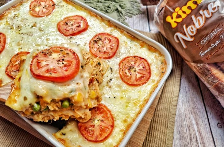 Lanche de forno com frango