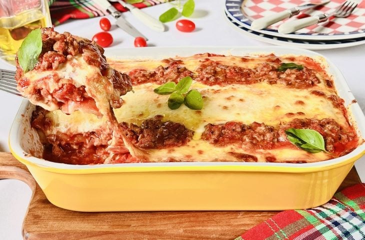 Lasanha de carne moída simples e fácil