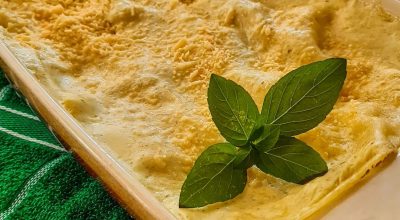 Lasanha de molho branco com pesto