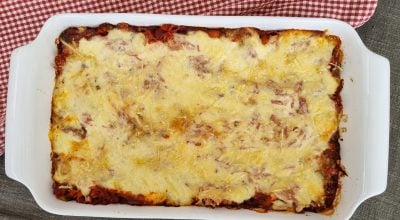Lasanha de porco com cerveja preta