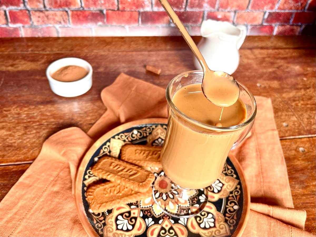 Leite queimado com canela (Queimadinha)