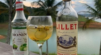 Lillet tônica com maçã verde e maracujá