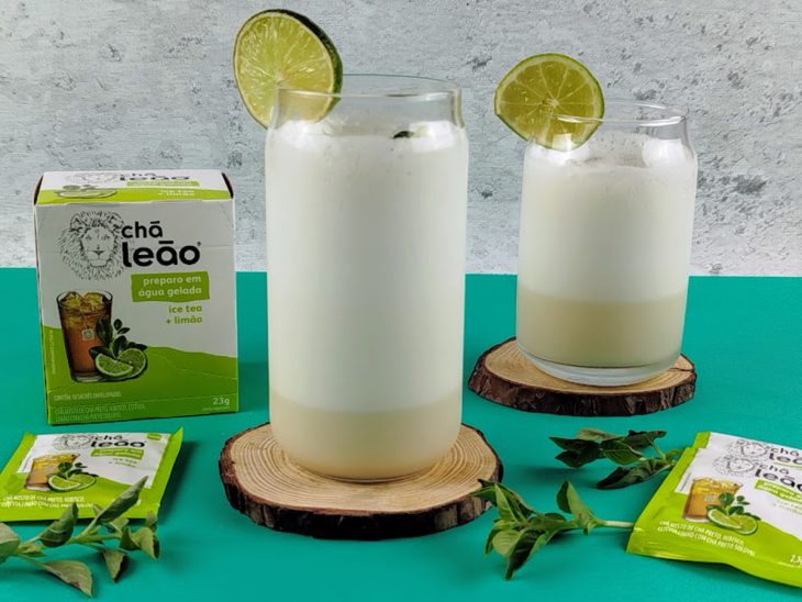 Limonada suíça pronta para consumo.
