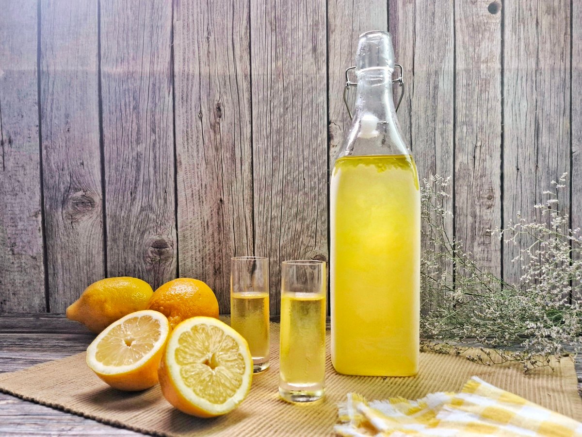 Limoncello caseiro