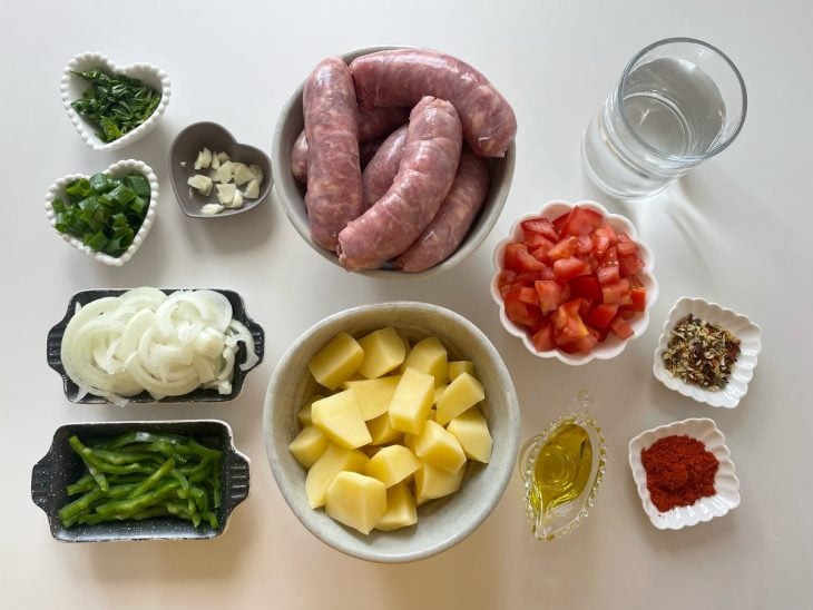 Ingredientes reunidos para o preparo da receita.