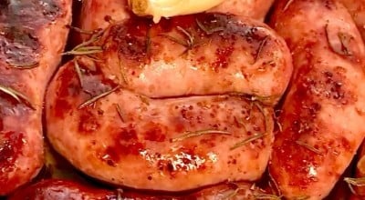 Linguiça de churrasco assada