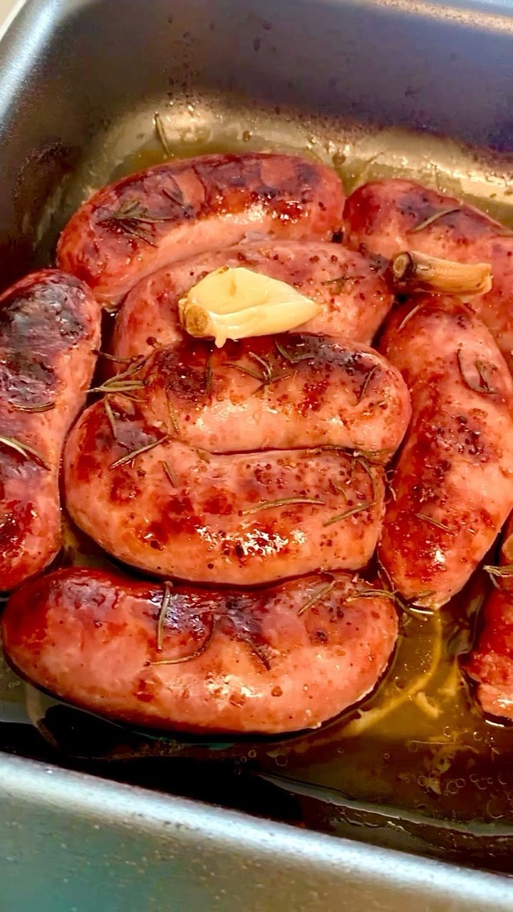 Linguiça de churrasco assada