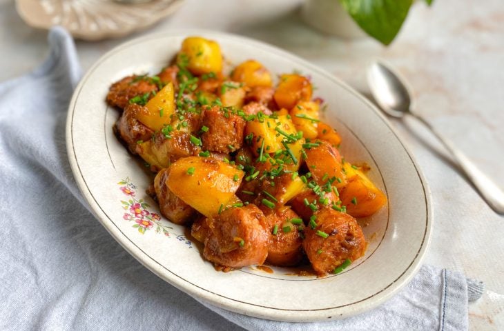 Linguiça toscana na panela de pressão com batata