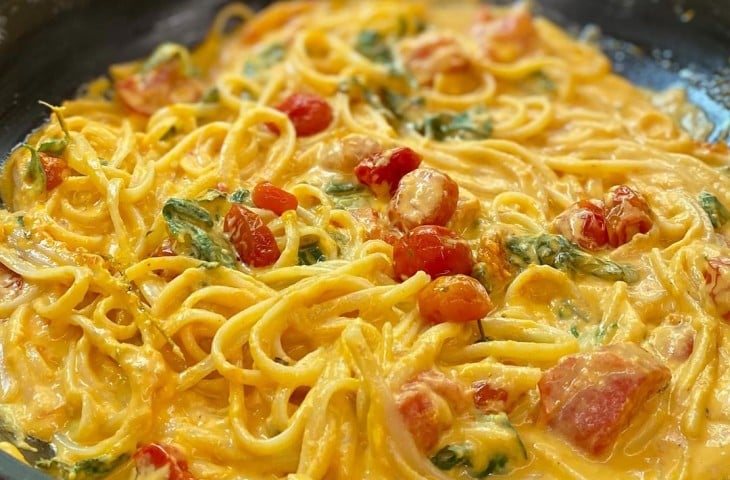 Linguine com molho de alho