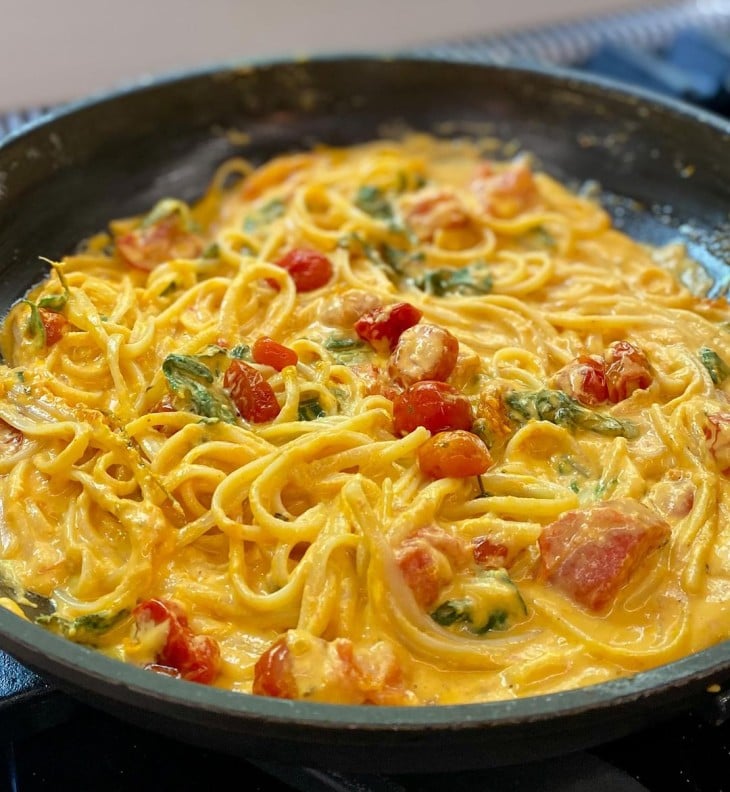 Linguine com molho de alho