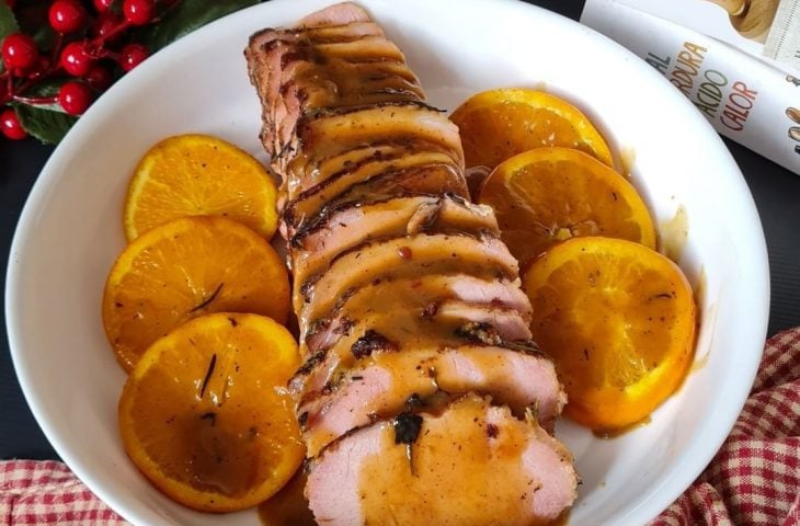 Lombo de porco com laranja na panela