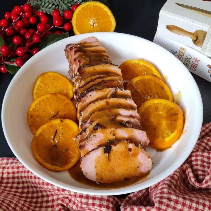 Lombo de porco com laranja na panela