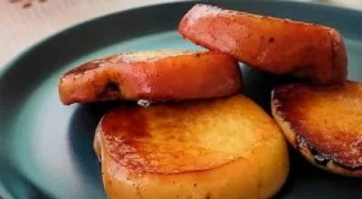 Maçã caramelizada na manteiga