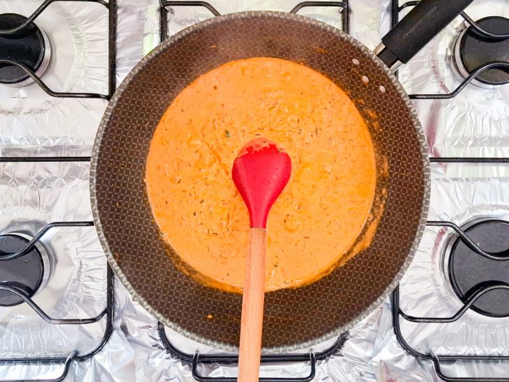 molho de atum cremoso finalizado.
