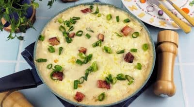 Macarrão com creme de batata e bacon