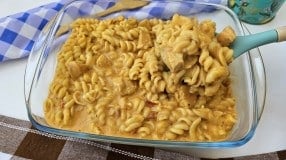 Macarrão com frango na panela de pressão