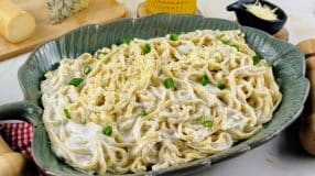 Macarrão com molho de queijo