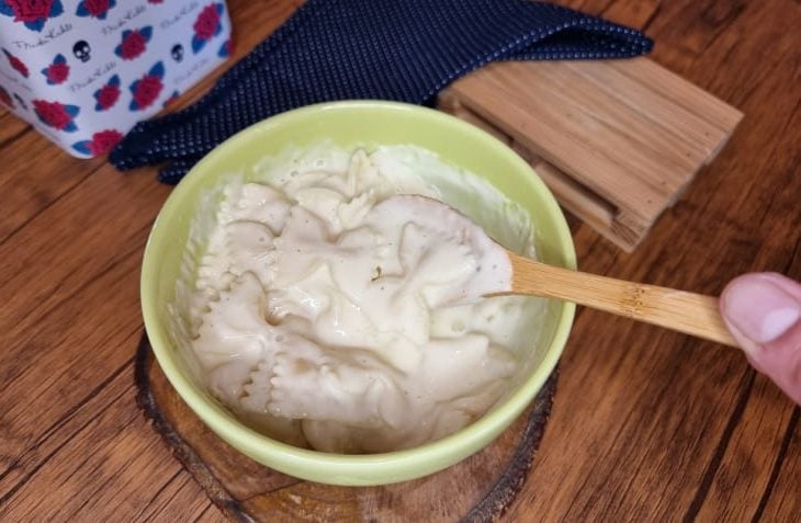 Macarrão com queijo no micro-ondas rápido