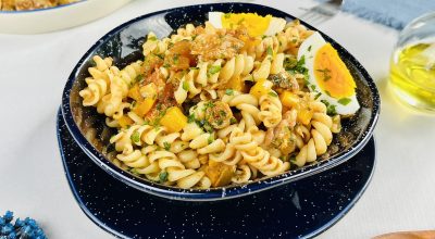 Macarrão com sardinha e ovo