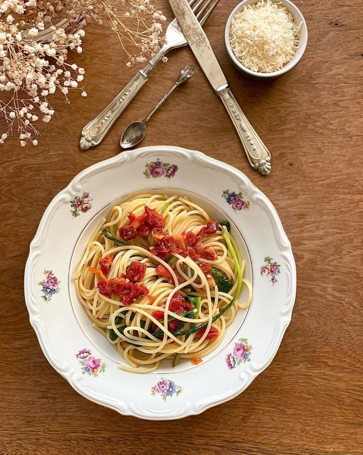 Macarrão com tomate seco