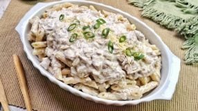 Macarrão cremoso com atum