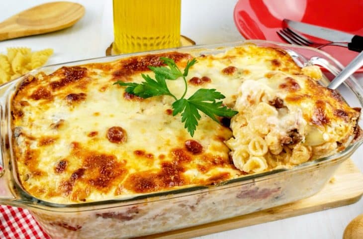 Macarrão cremoso de forno