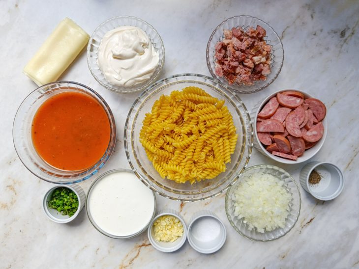 Ingredientes na bancada.