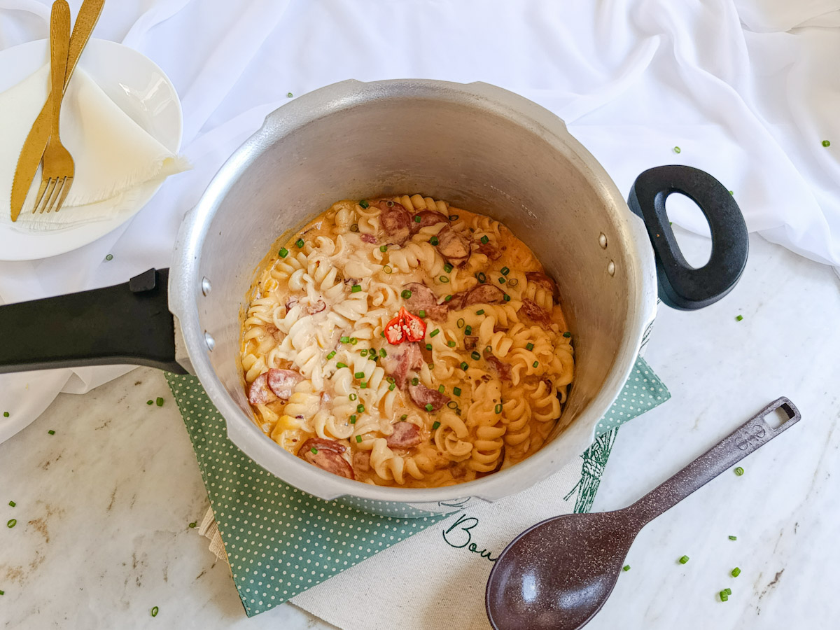 Macarrão cremoso de panela