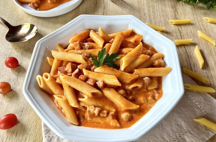 Macarrão cremoso na pressão