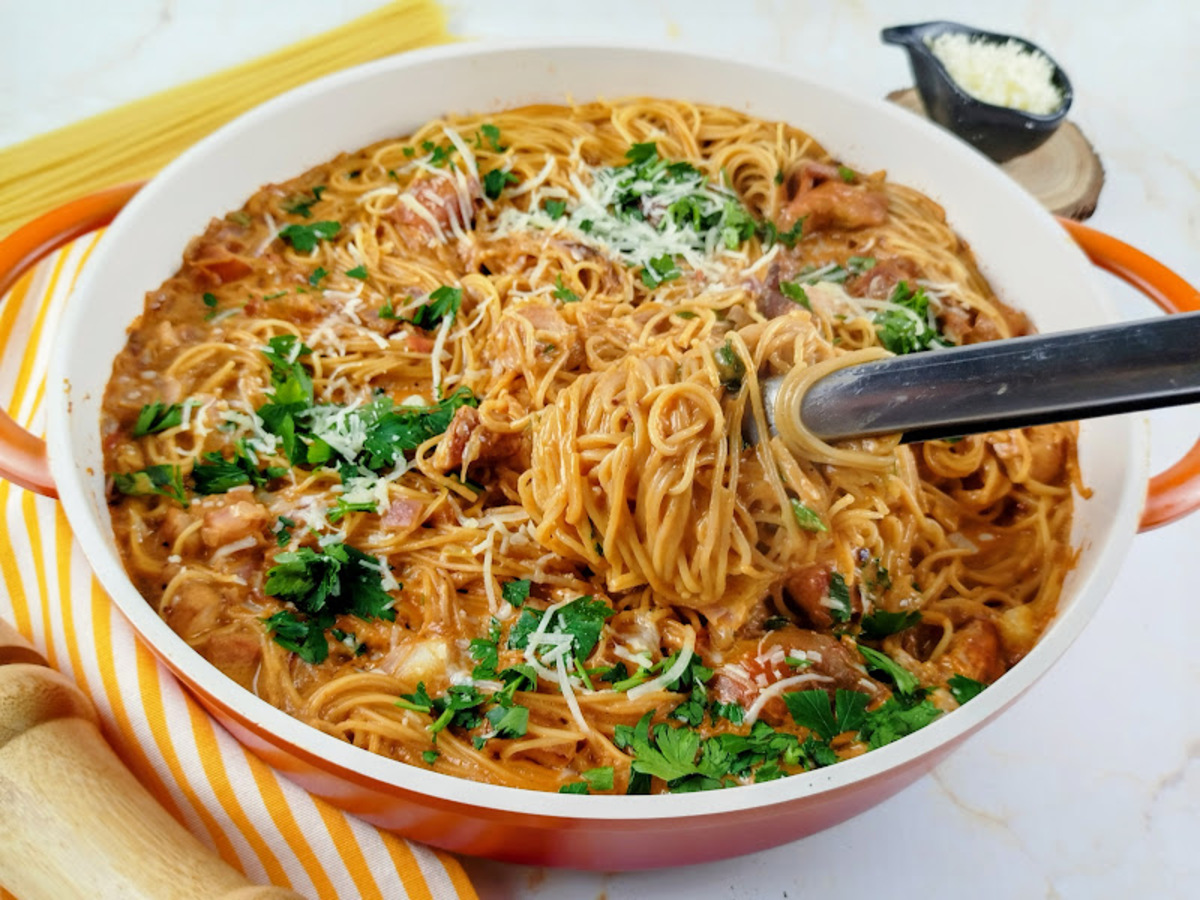 Macarrão cremoso simples