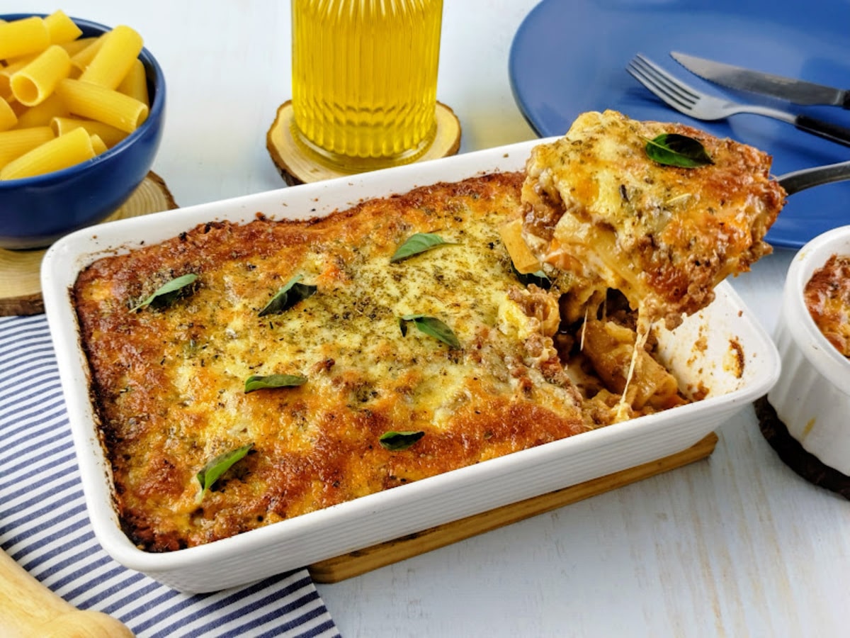 Macarrão de forno com carne moída