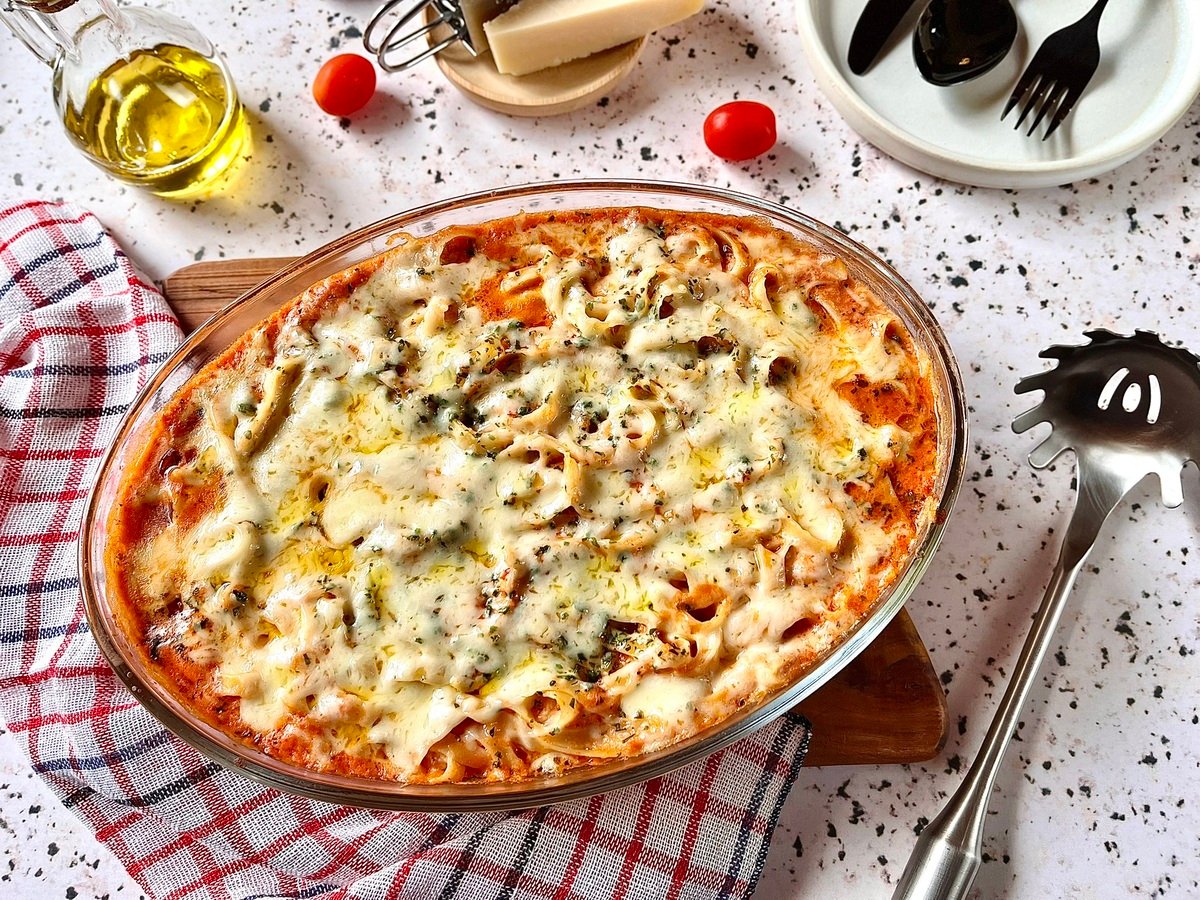 Macarrão de forno com queijo