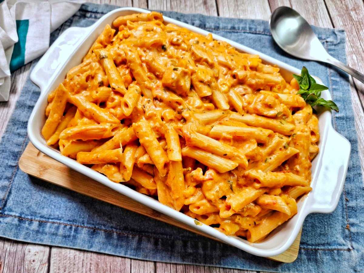 Macarrão de panela de pressão com frango