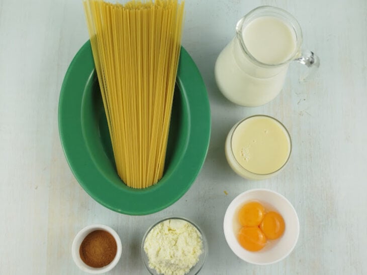 Ingredientes separados sobre a bacanda.