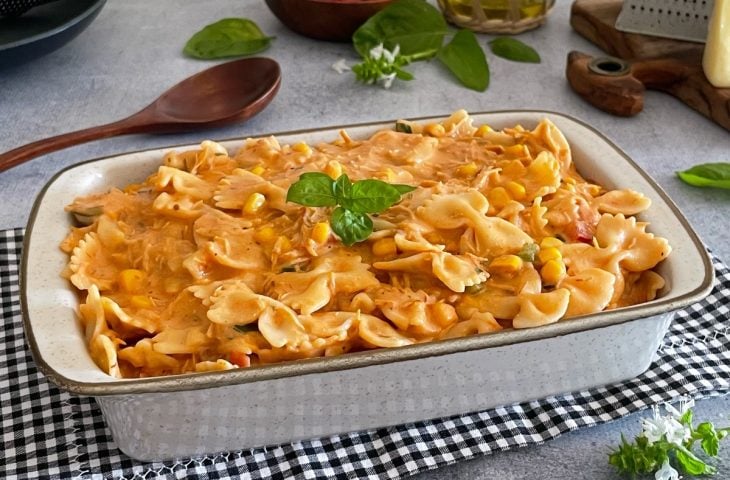 Macarrão gravatinha