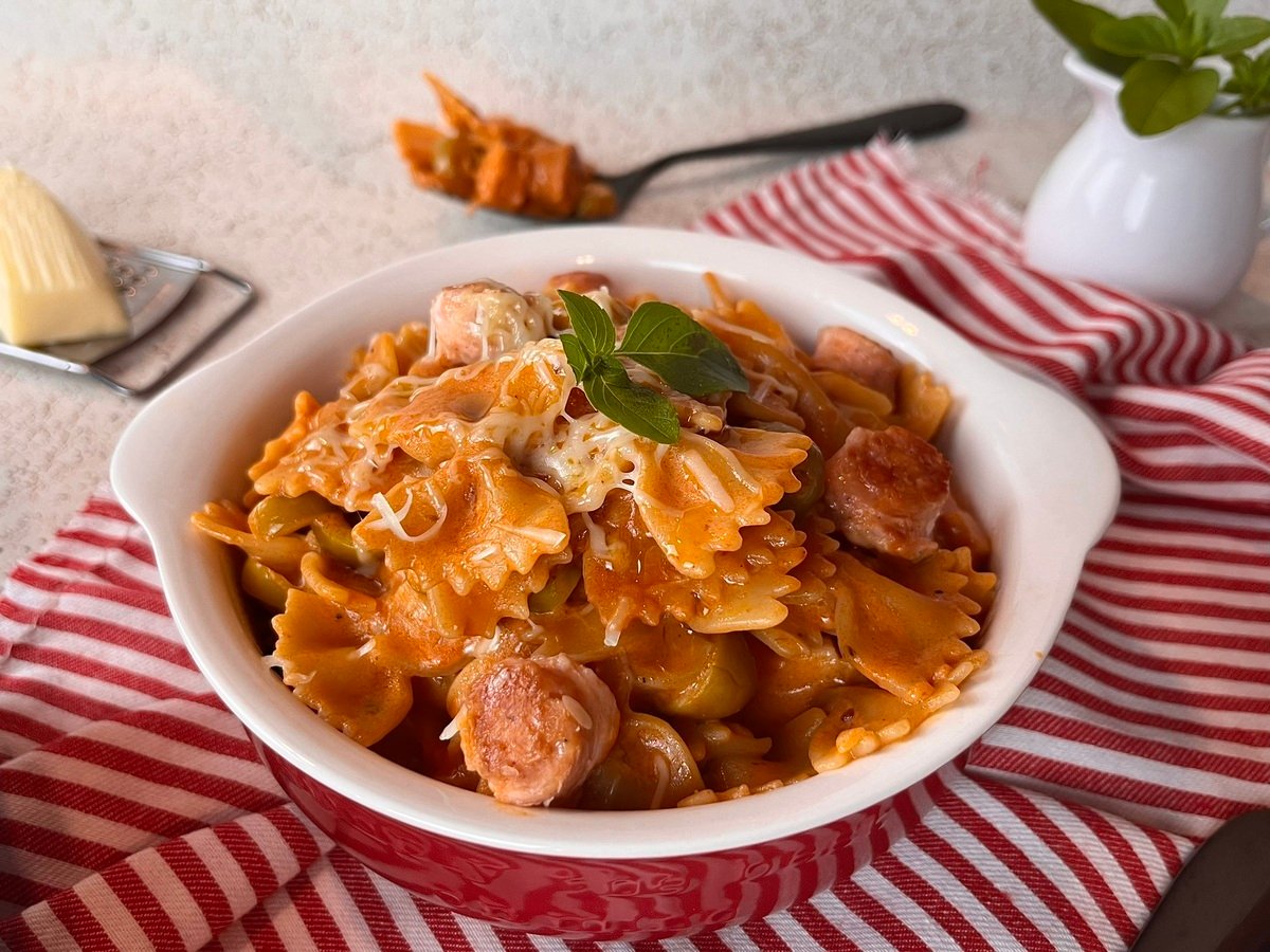 Macarrão na panela de arroz