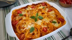 Macarrão ninho recheado