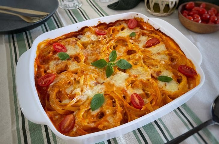Macarrão ninho recheado