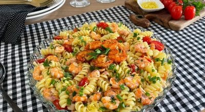 Macarrão parafuso com camarão