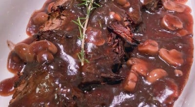Maminha ao molho de vinho e champignon