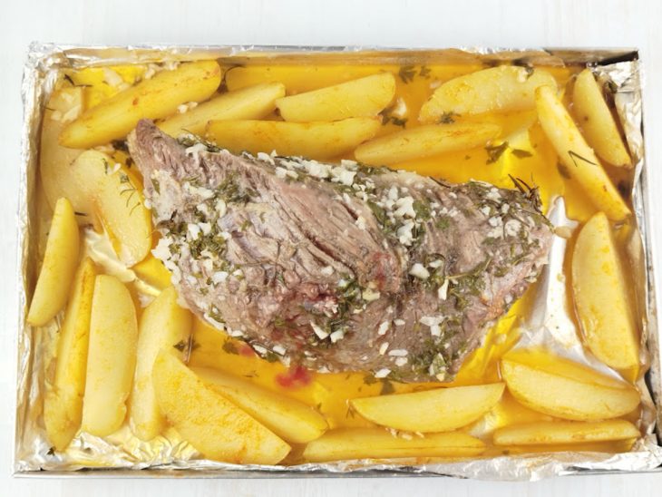 Assadeira sem o papel alumínio.