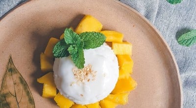 Mango sticky rice