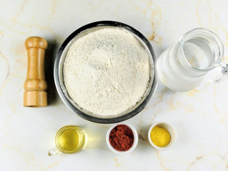 Ingredientes para o preparo da massa de coxinha.
