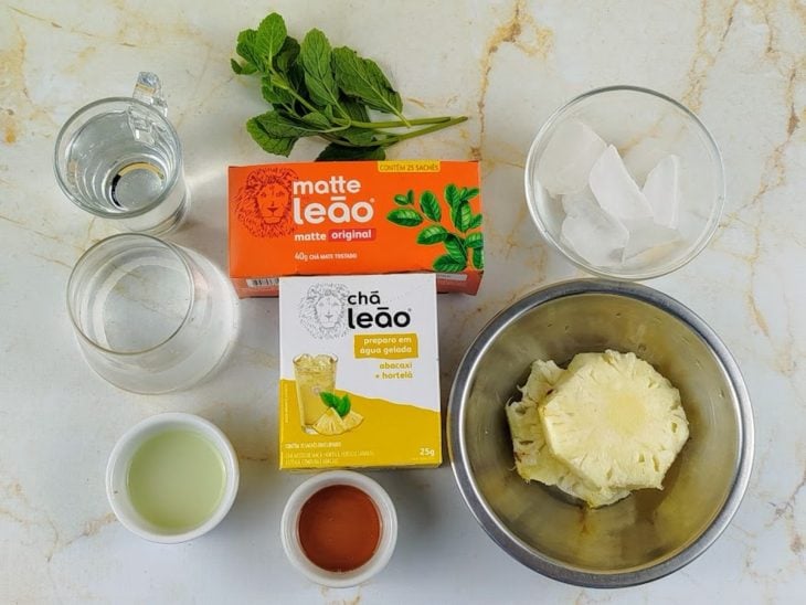 Ingredientes separados para o preparo da receita.