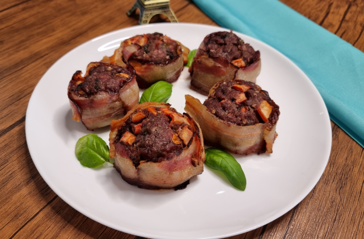 Medalhão de carne moída com bacon