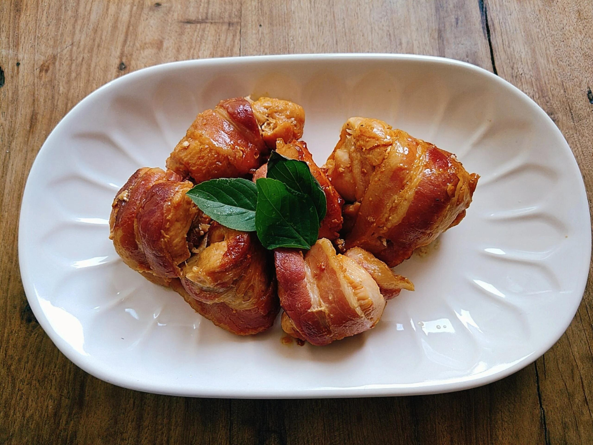 Medalhão de frango com bacon simples
